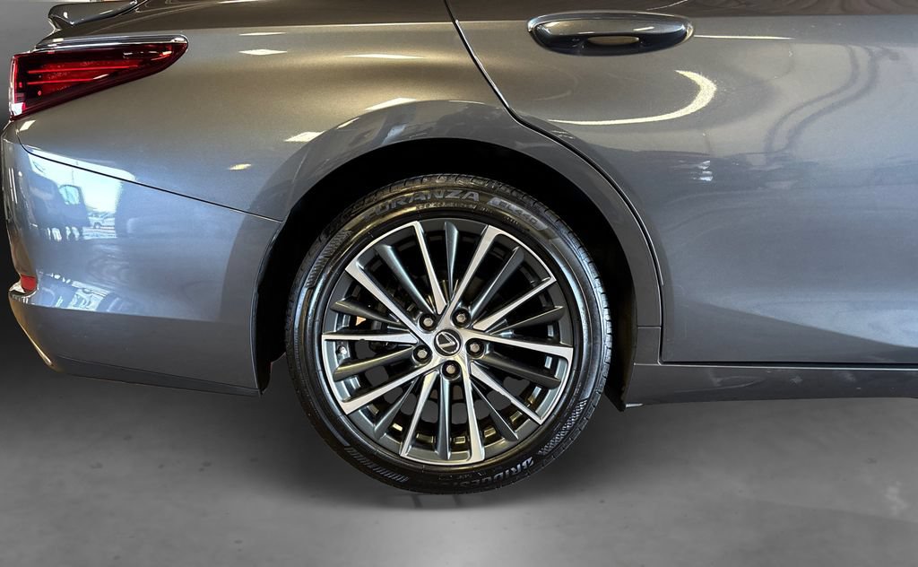 Used 2023 Lexus ES 350 w/ Premium Package FWD image 20