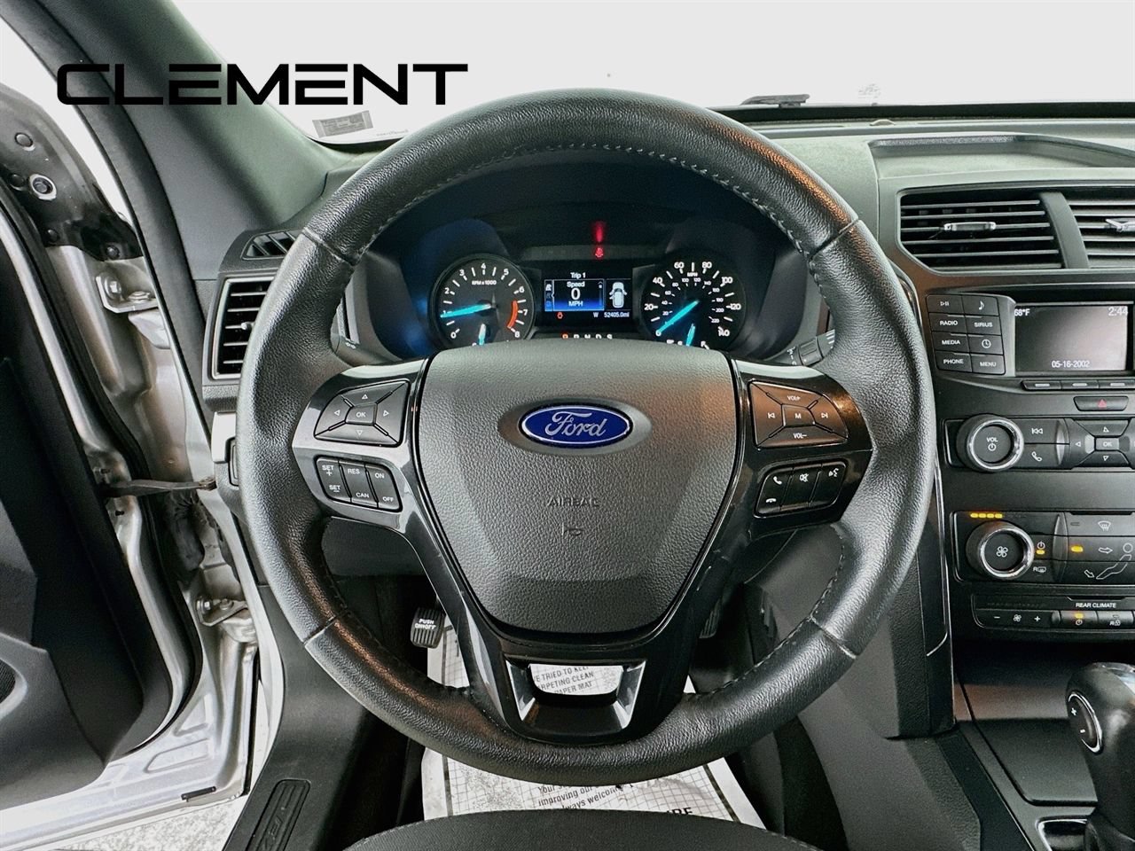 Certified 2019 Ford Explorer XLT FWD image 15