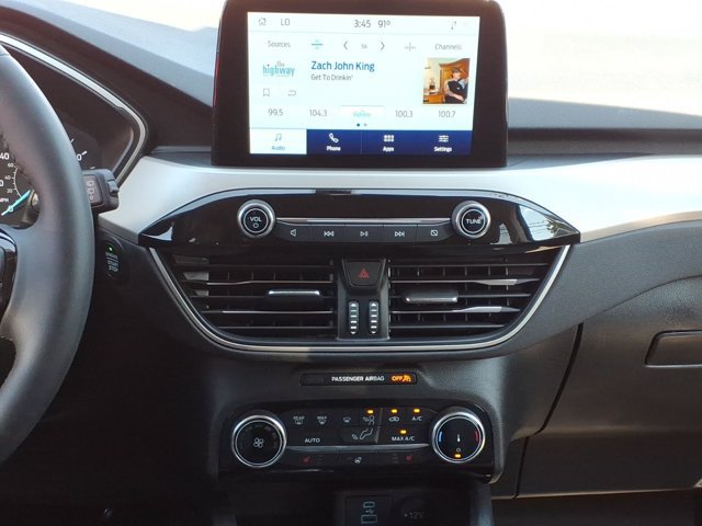 Certified 2022 Ford Escape SE w/ Cold Weather Package AWD/4WD image 7