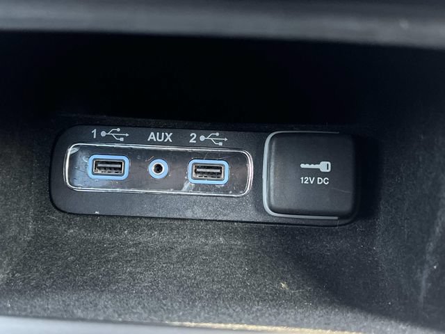 Used 2021 Jeep Grand Cherokee Limited AWD/4WD image 30