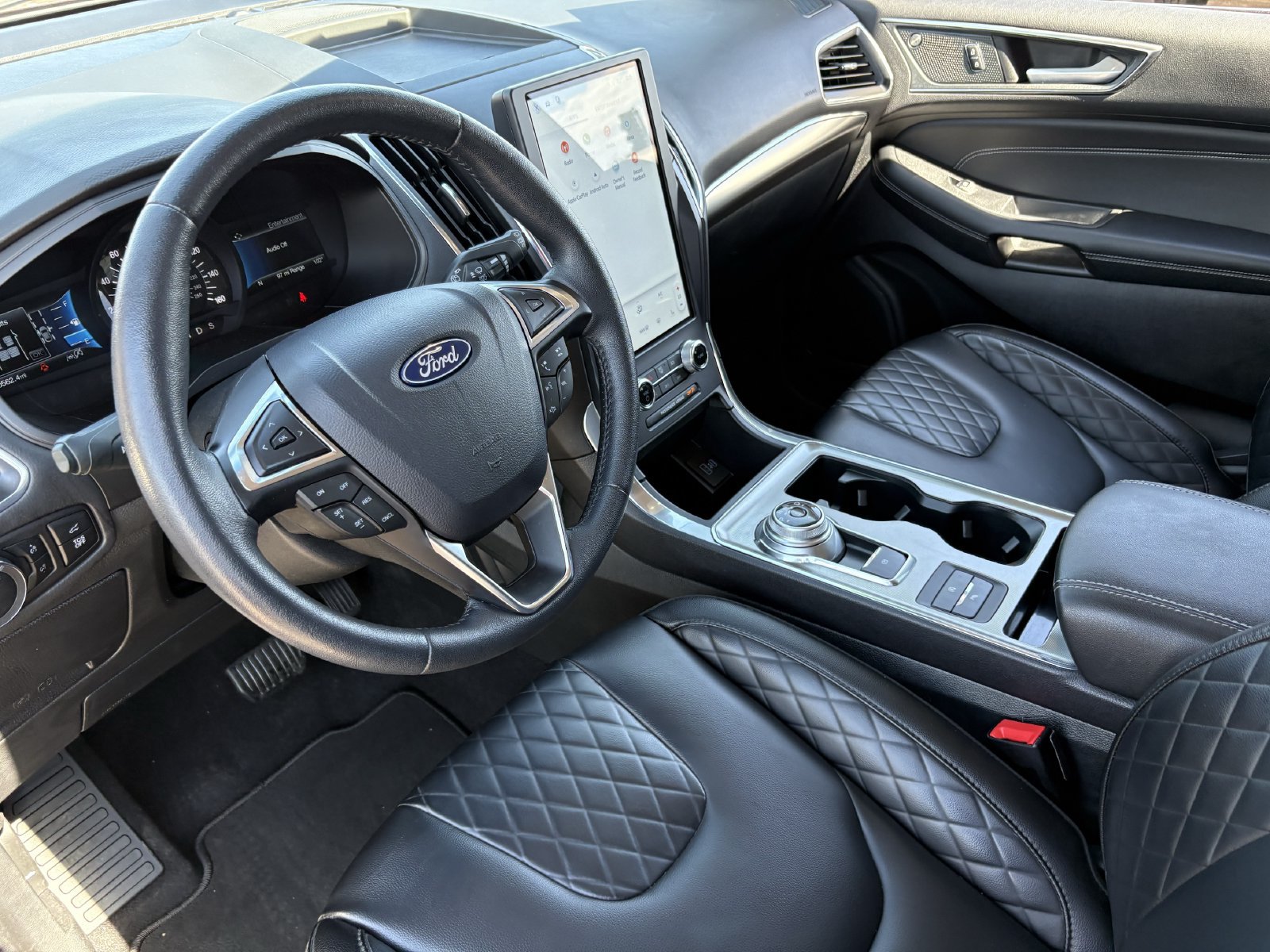 Certified 2024 Ford Edge Titanium AWD/4WD image 23