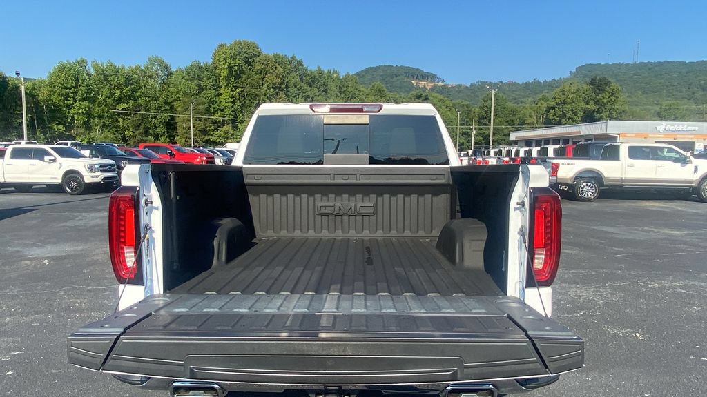 Used 2024 GMC Sierra 1500 SLT w/ SLT Premium Plus Package AWD/4WD image 18