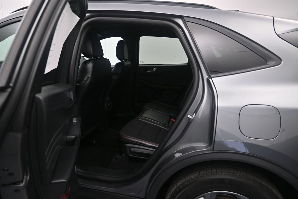Certified 2025 Ford Escape ST-Line AWD/4WD image 22