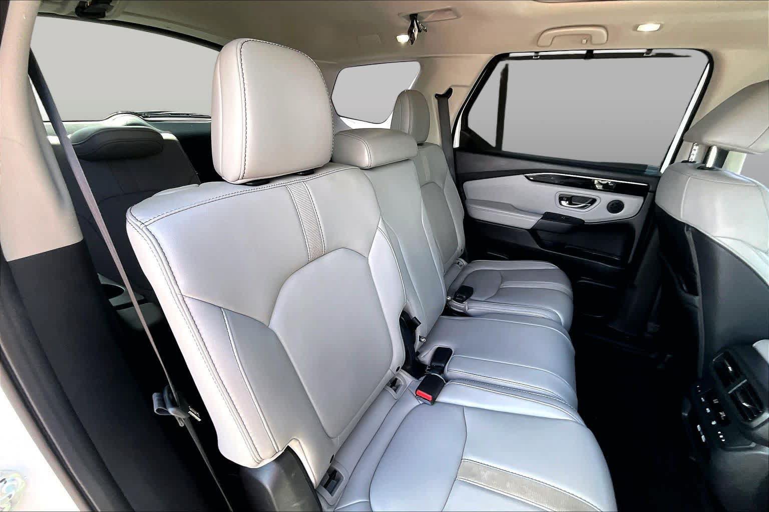 Used 2023 Honda Pilot Touring image 20