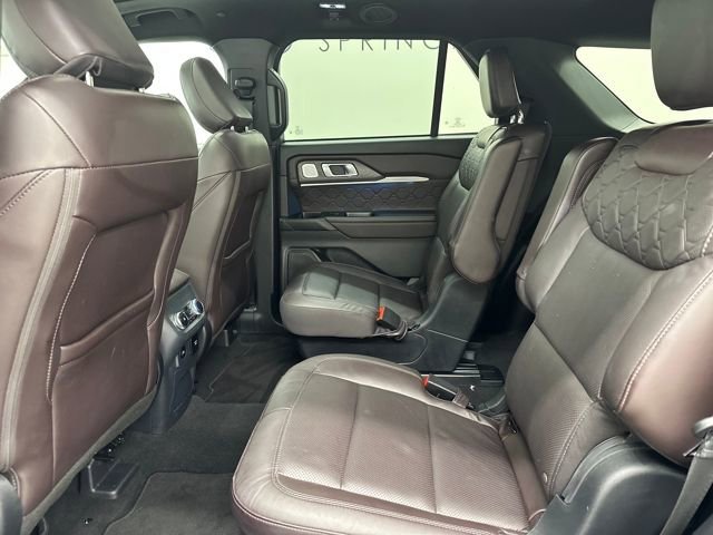 Certified 2025 Ford Explorer Platinum w/ LUX Leather Package image 19