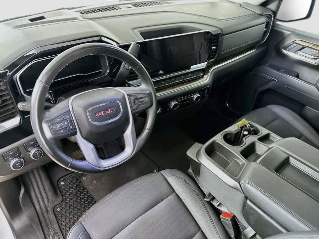 Used 2024 GMC Sierra 1500 Elevation AWD/4WD image 2