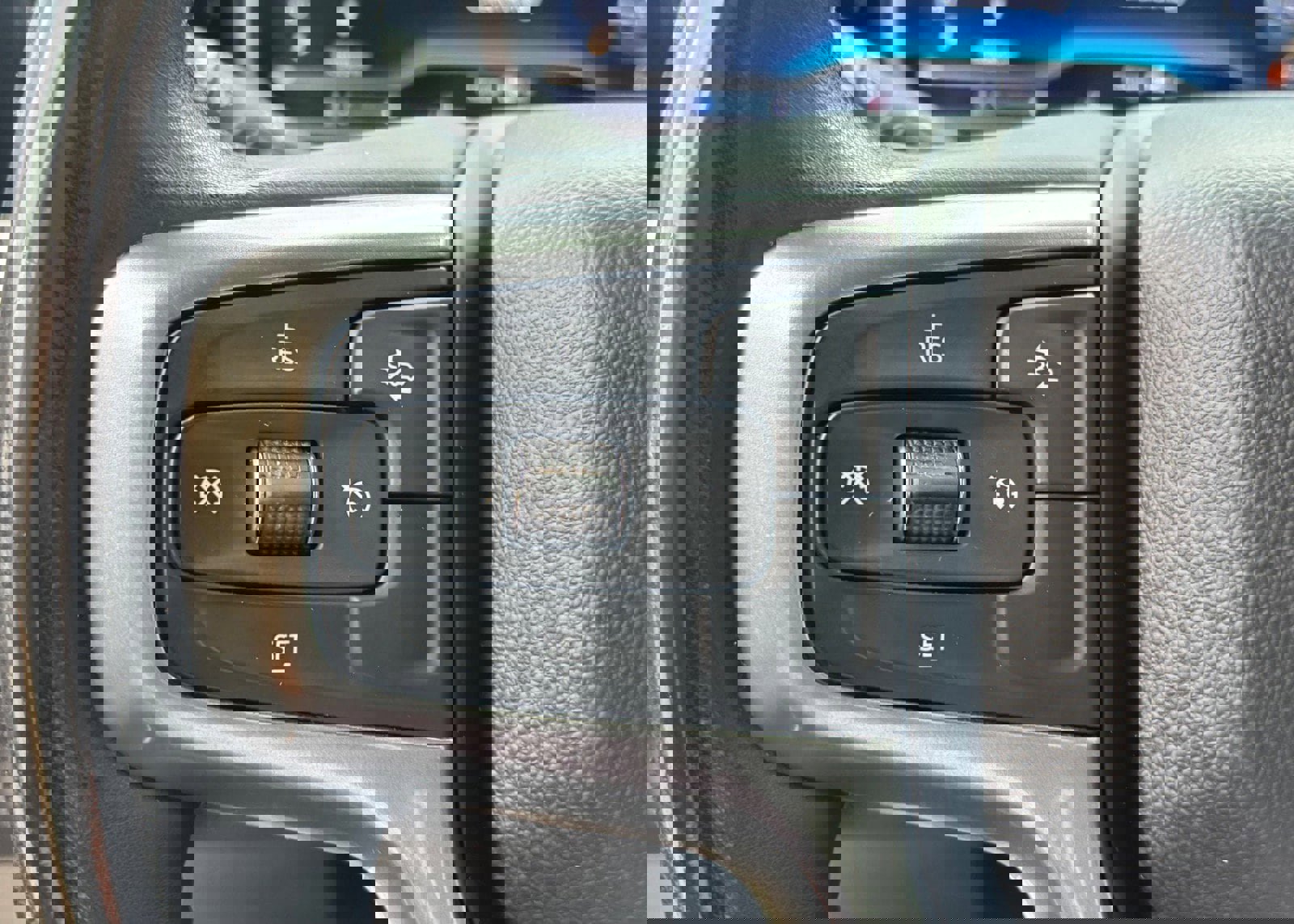 Used 2024 Chevrolet Silverado 2500 LT w/ Z71 Off-Road Package image 30