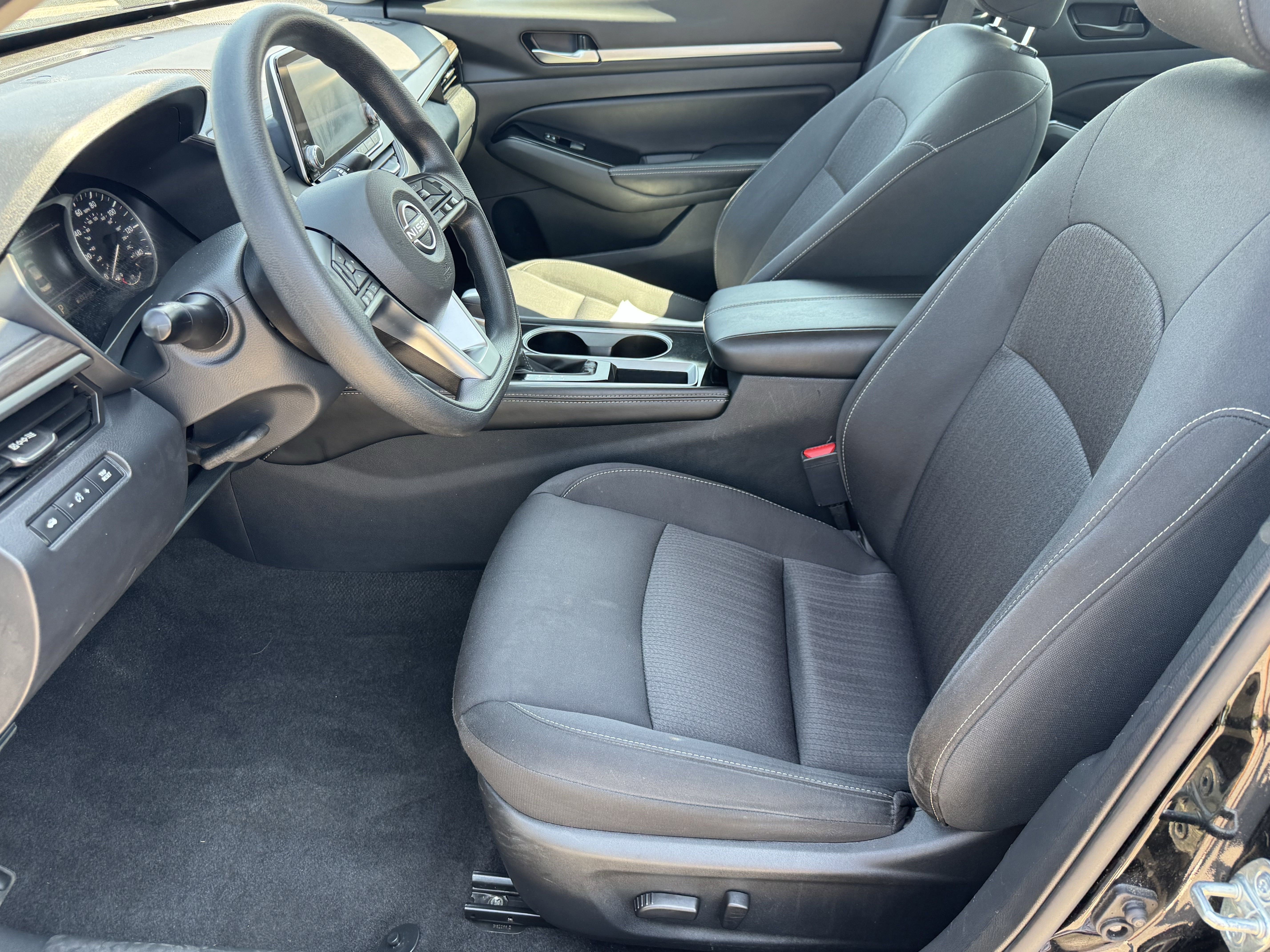 Used 2023 Nissan Altima 2.5 SV image 10