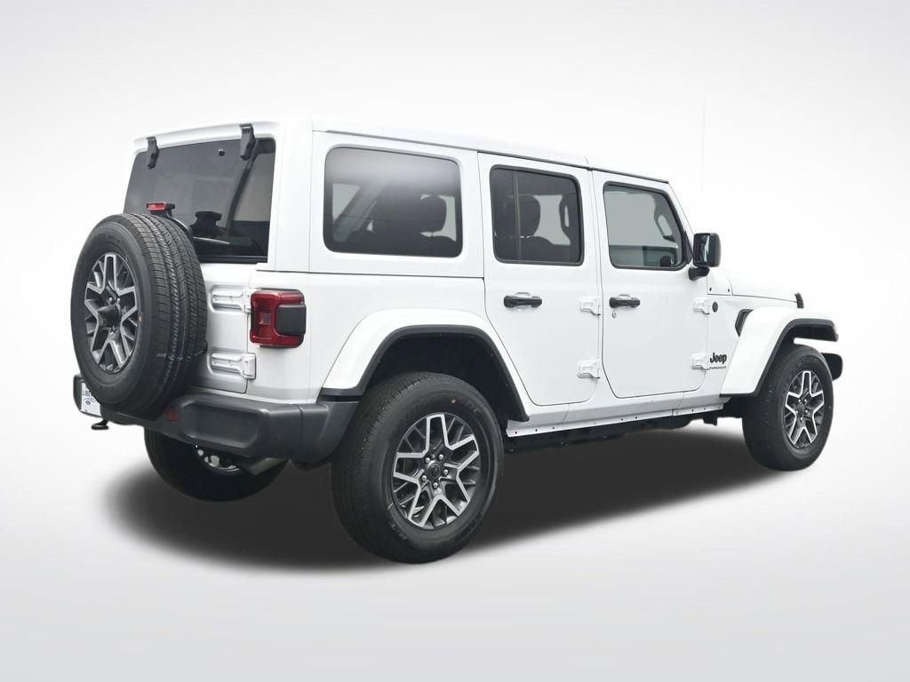 Used 2025 Jeep Wrangler Sahara AWD/4WD image 6