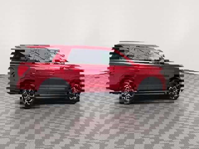 Certified 2022 Ford Expedition XLT image 6