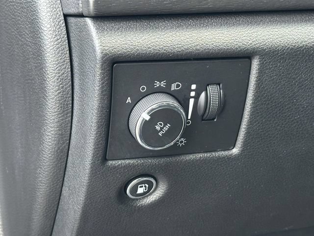Used 2017 Jeep Grand Cherokee Altitude AWD/4WD image 23