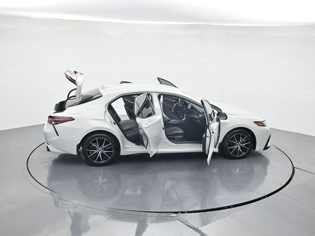 Used 2024 Toyota Camry SE w/ Convenience Package FWD image 45
