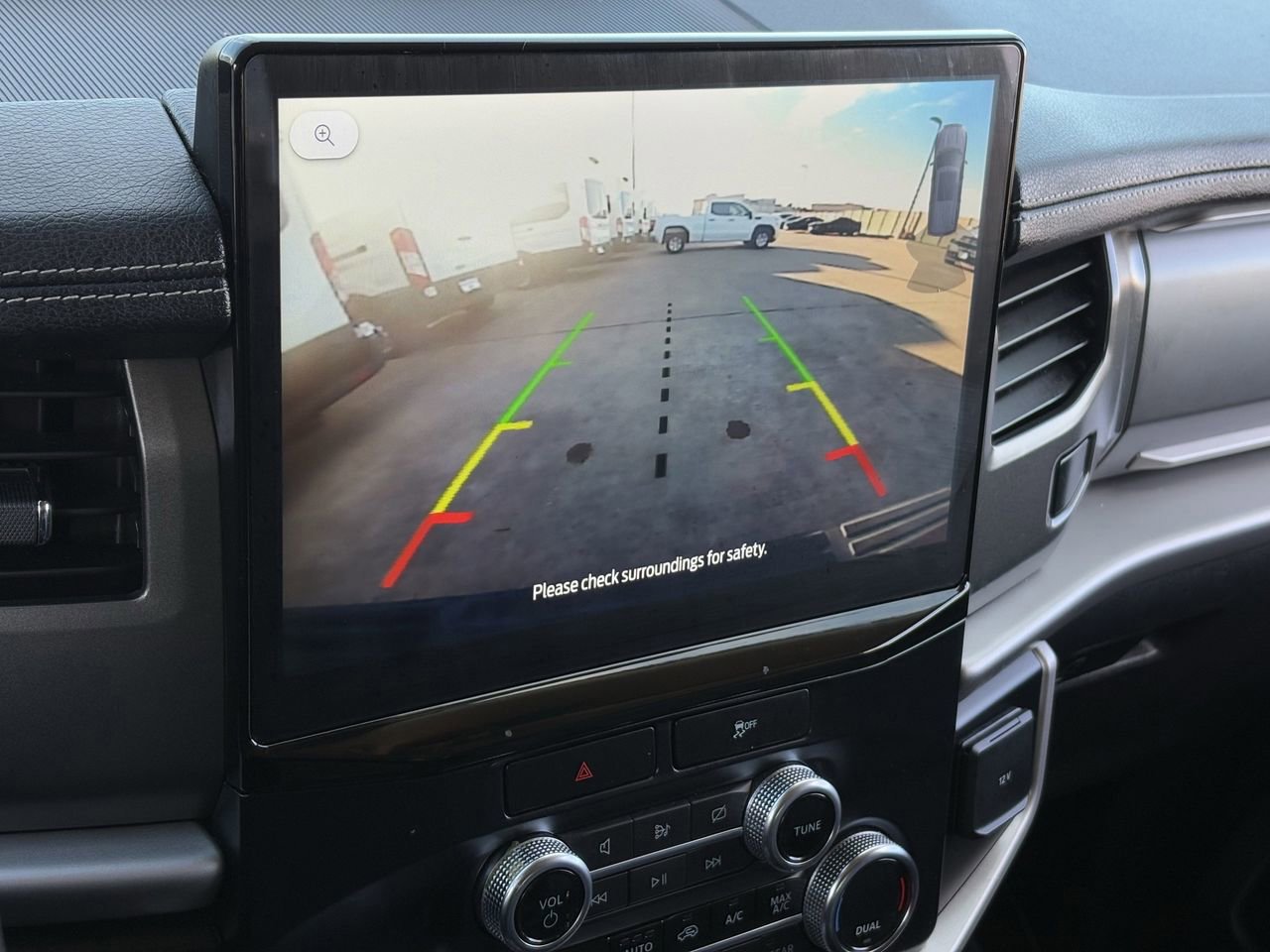 Certified 2023 Ford Expedition XLT image 20