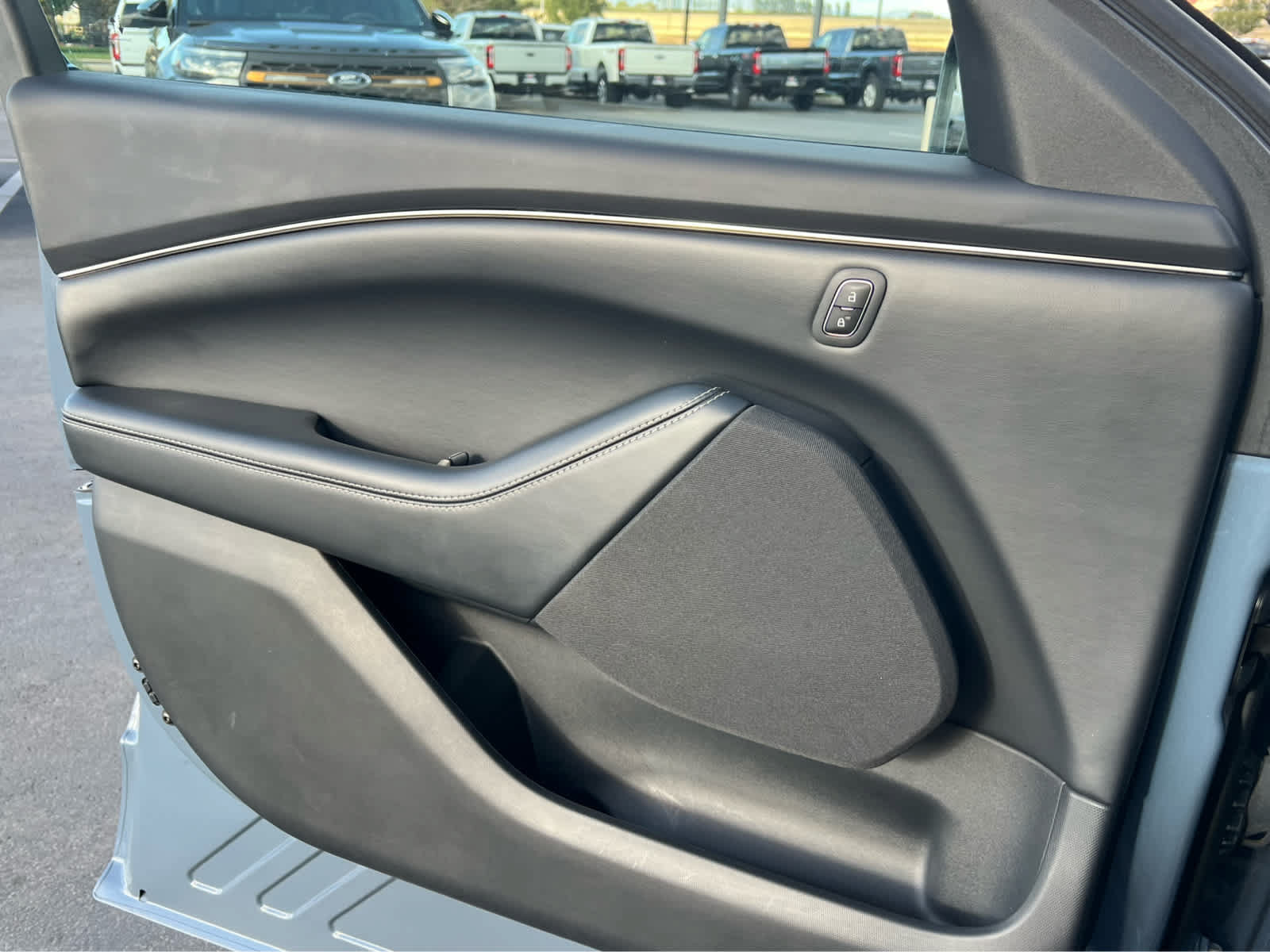 Certified 2023 Ford Mustang Mach-E Select AWD/4WD image 29