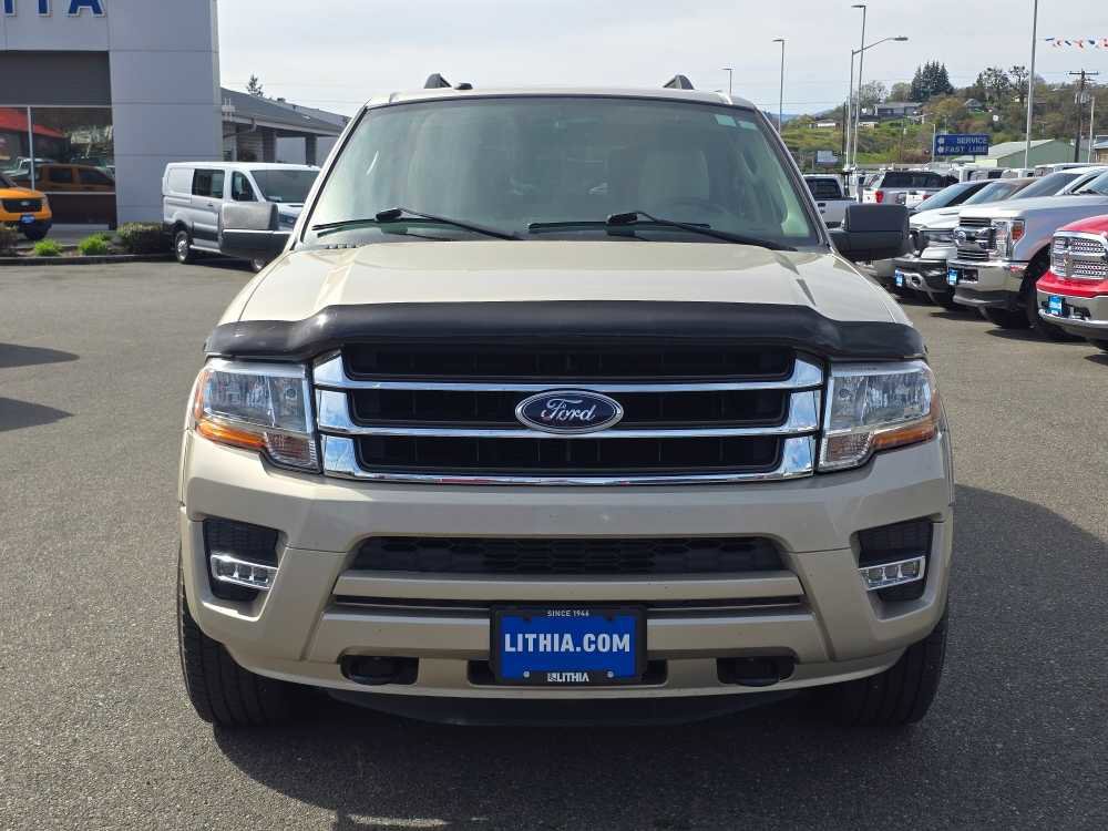 Certified 2017 Ford Expedition EL XLT w/ Equipment Group 202A image 8