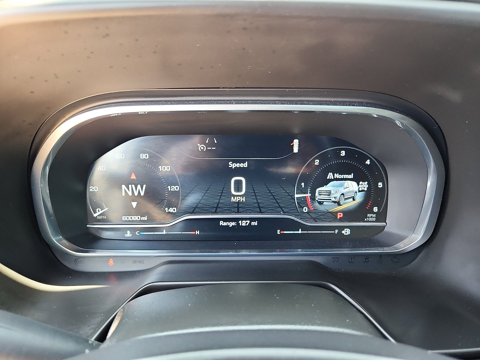 Used 2024 GMC Yukon AT4 w/ Technology Package AWD/4WD image 10