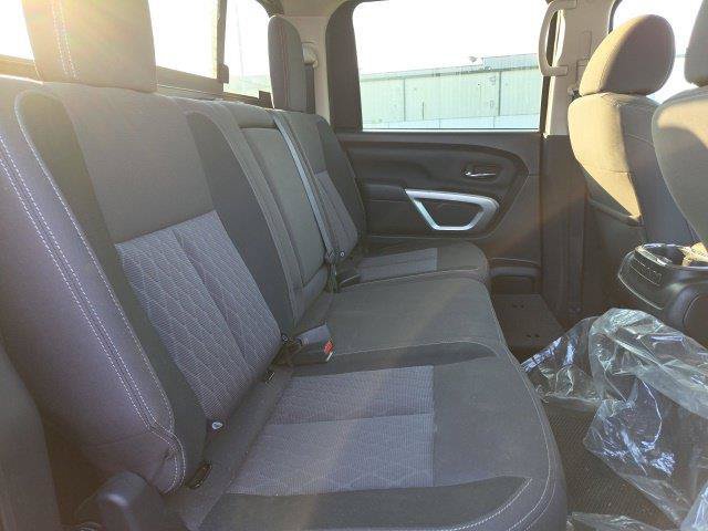 Used 2024 Nissan Titan SV w/ SV Convenience Package RWD image 25