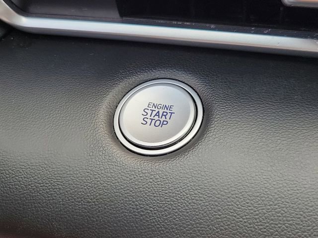 Used 2025 Hyundai Elantra Hybrid FWD image 32
