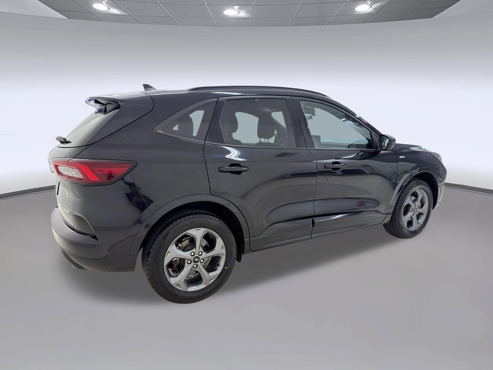 Certified 2024 Ford Escape ST-Line AWD/4WD image 9