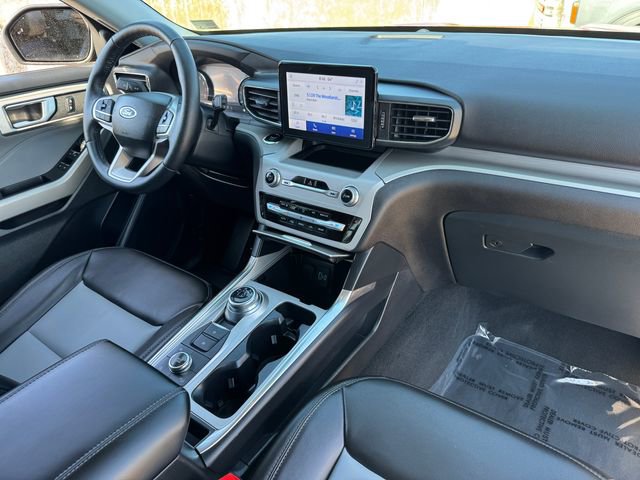 Certified 2023 Ford Explorer XLT w/ Equipment Group 202A AWD/4WD image 20