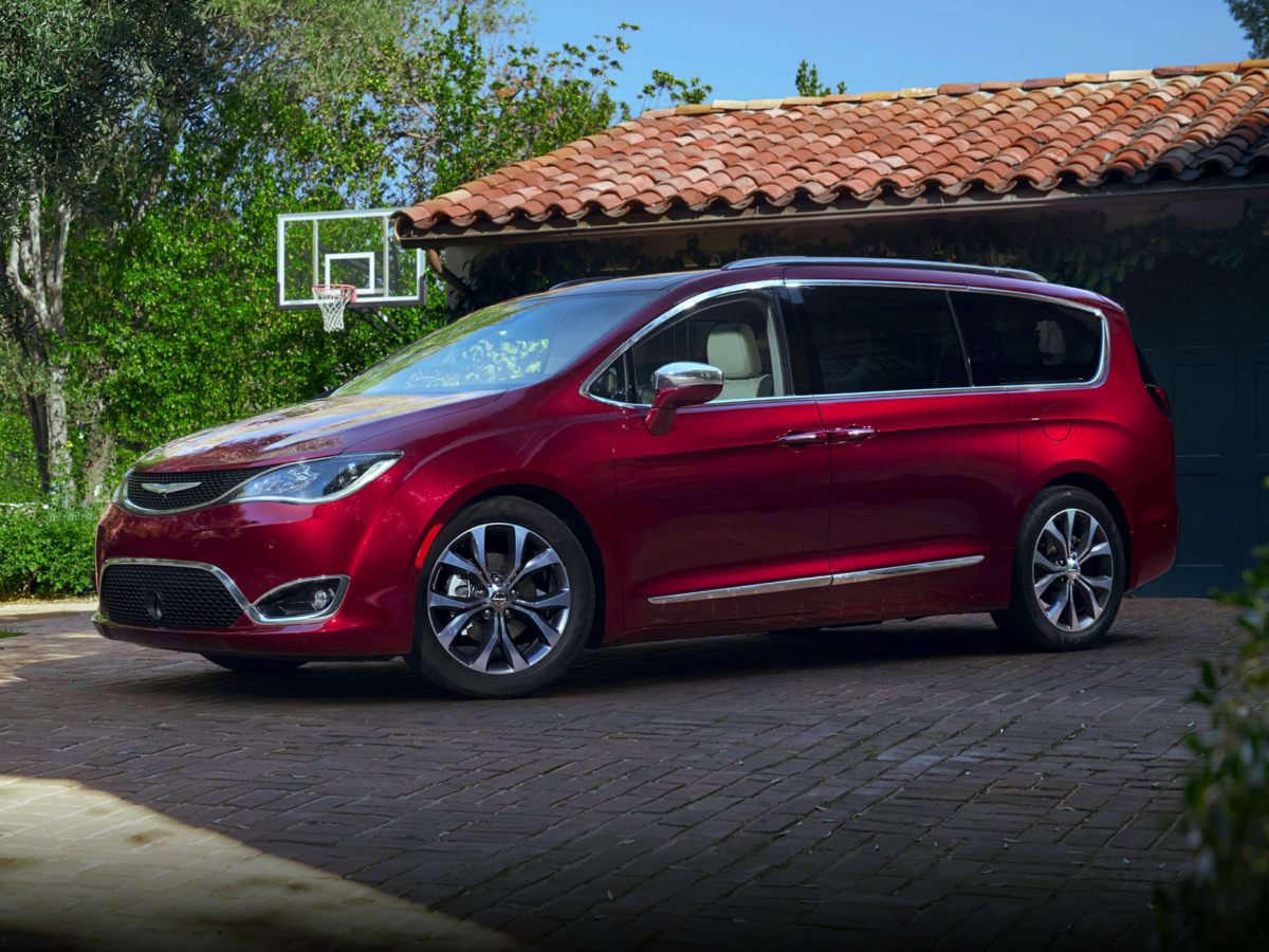Used 2017 Chrysler Pacifica Touring-L Plus w/ Advanced Safetytec Group FWD image 1