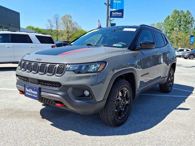 Used 2023 Jeep Compass Trailhawk AWD/4WD image 4