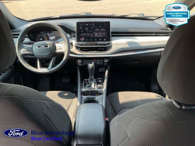 Used 2023 Jeep Compass Sport AWD/4WD image 3
