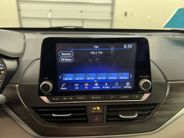Used 2024 Nissan Altima 2.5 SV FWD image 14