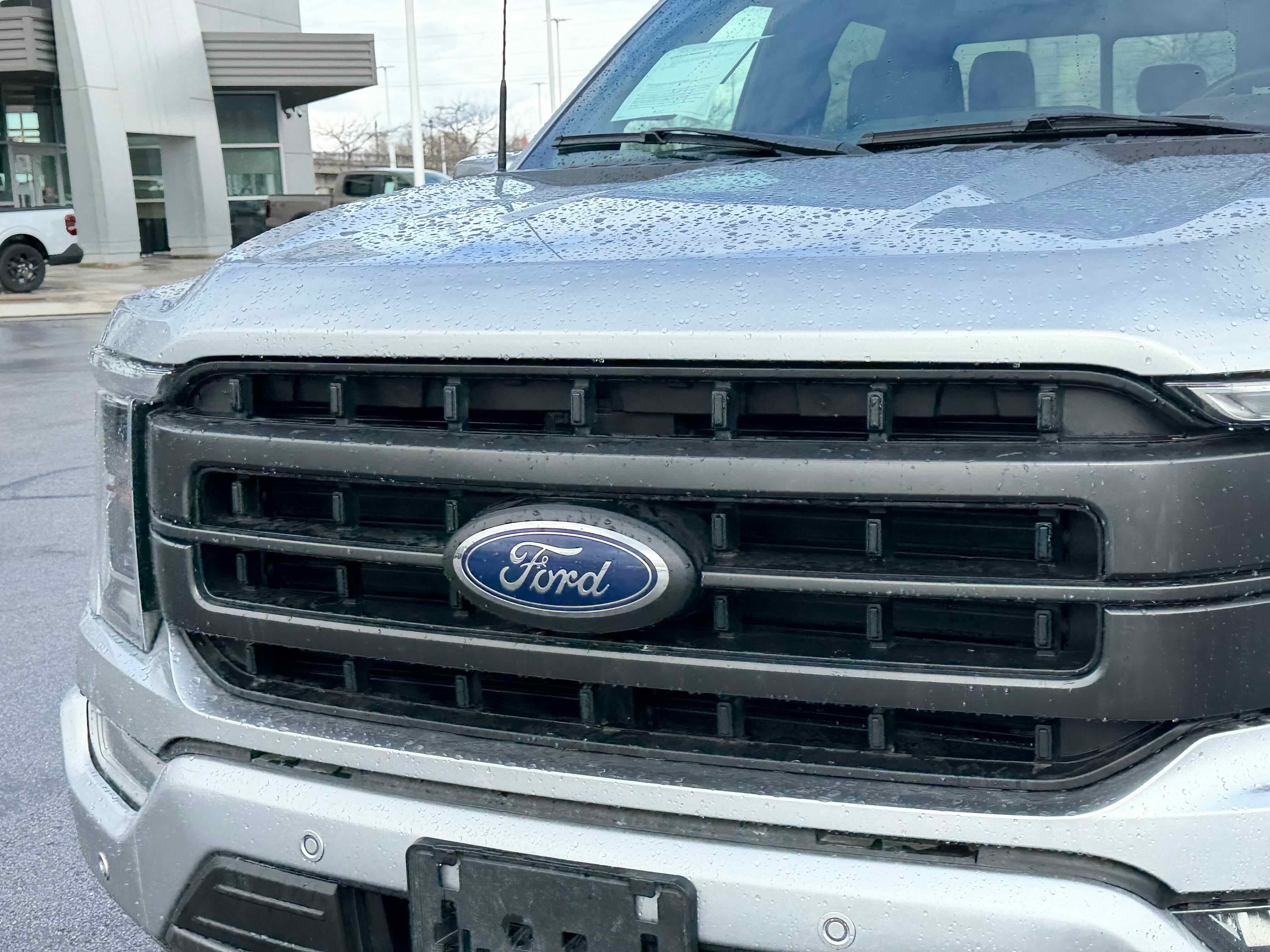 Certified 2022 Ford F150 Lariat w/ Equipment Group 502A High image 13