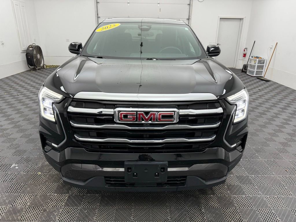 Used 2025 GMC Terrain Elevation image 16