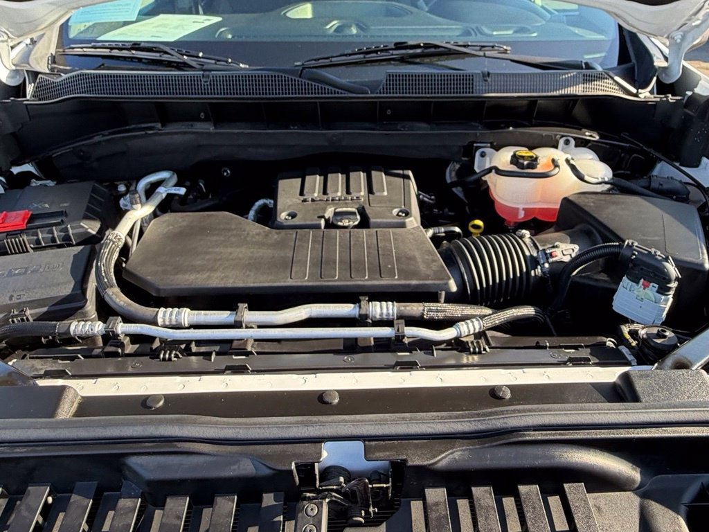Used 2024 Chevrolet Silverado 1500 Custom RWD image 30