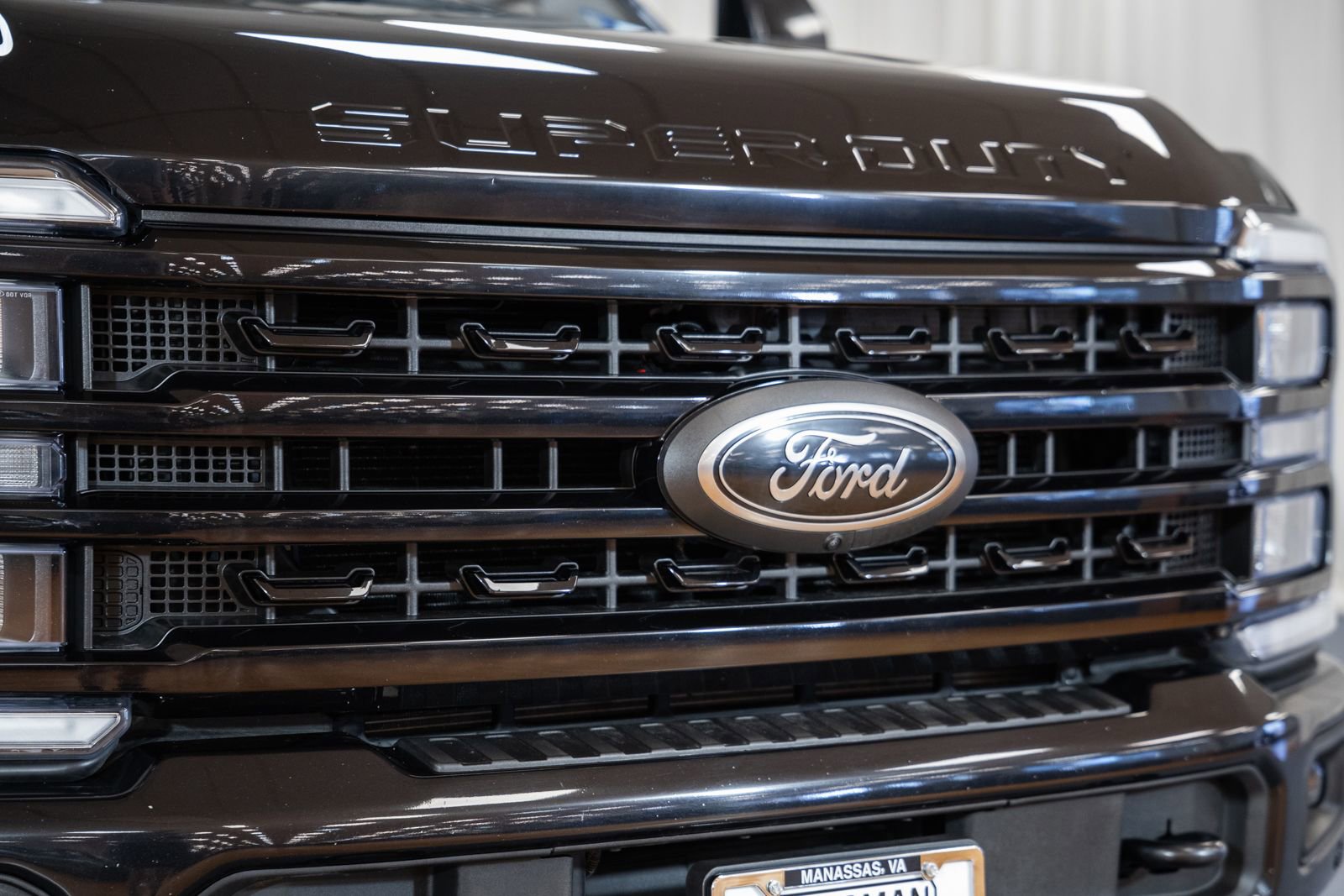 Certified 2024 Ford F250 Lariat w/ Lariat Ultimate Package image 11