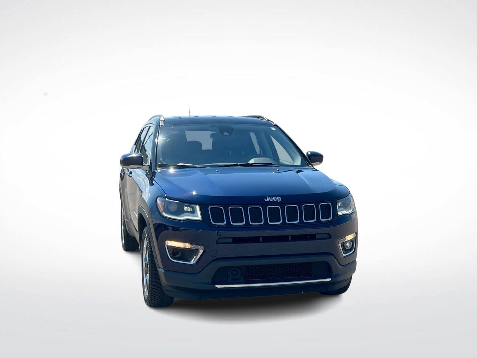 Used 2018 Jeep Compass Limited AWD/4WD image 3