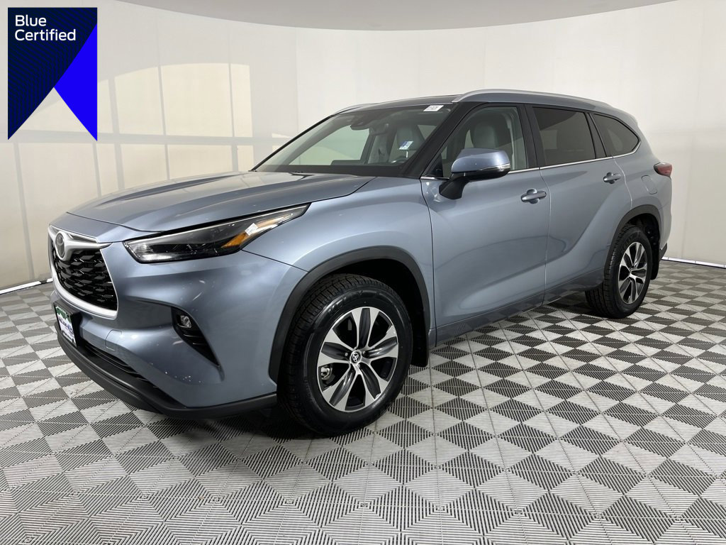 Used 2023 Toyota Highlander XLE