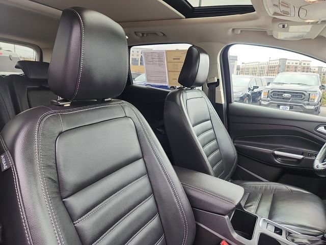 Certified 2019 Ford Escape Titanium image 32