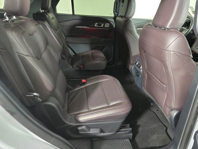 Certified 2025 Ford Explorer Platinum w/ LUX Leather Package AWD/4WD image 14