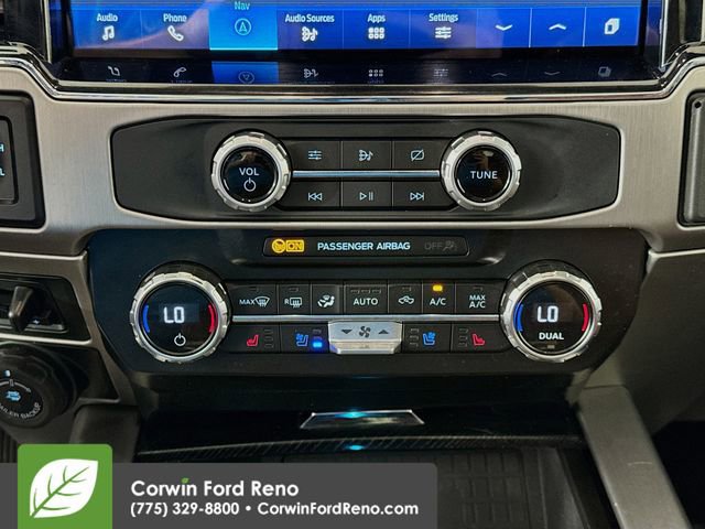 Certified 2022 Ford F450 Platinum w/ FX4 Off-Road Package image 16