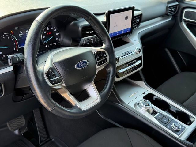 Certified 2023 Ford Explorer XLT w/ Class IV Trailer Tow Package AWD/4WD image 18