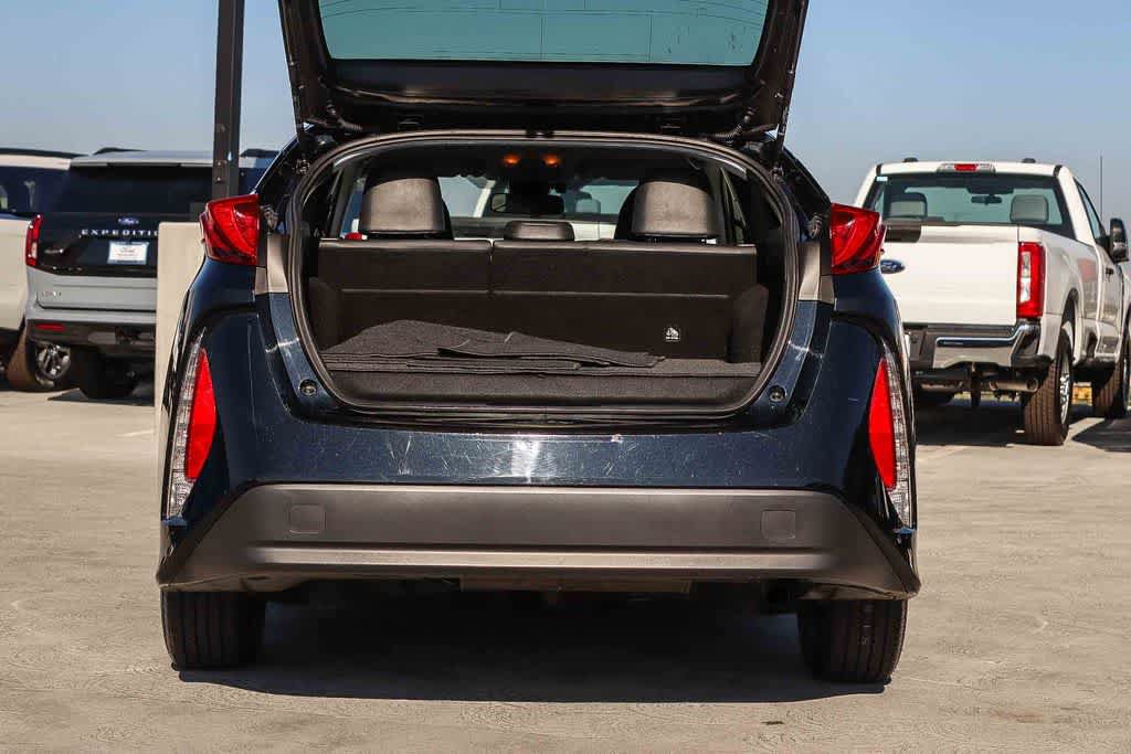 Used 2022 Toyota Prius Prime XLE FWD image 25
