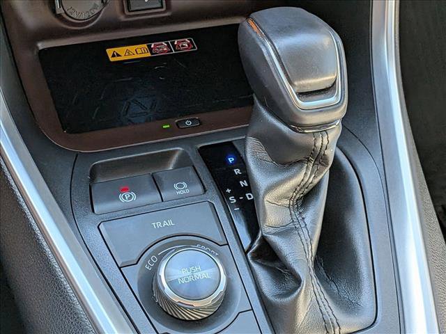 Used 2022 Toyota RAV4 Limited AWD/4WD image 12