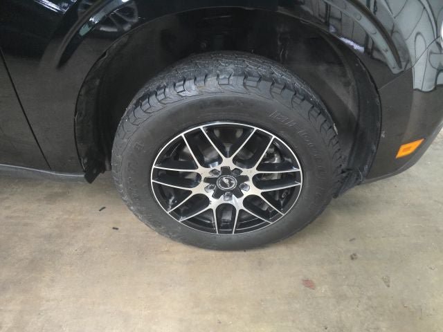Certified 2023 Ford Maverick XLT FWD image 2