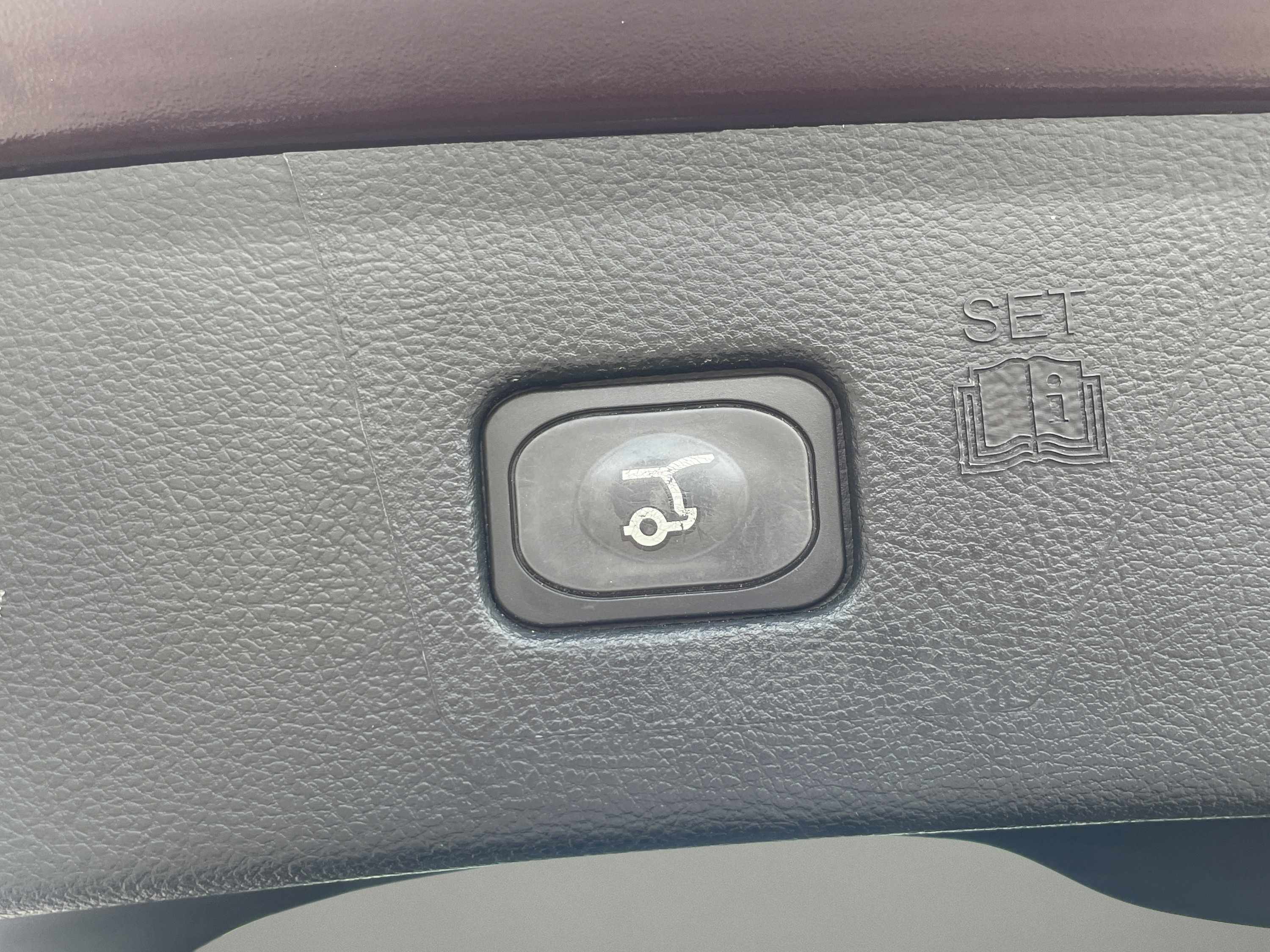 Certified 2022 Ford Edge Titanium AWD/4WD image 34