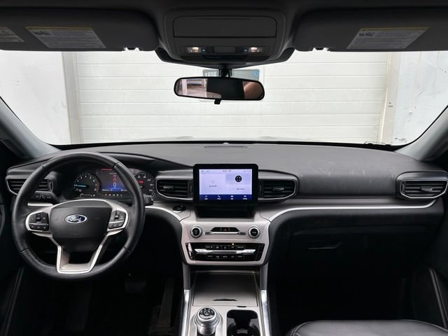 Certified 2023 Ford Explorer XLT w/ Equipment Group 202A AWD/4WD image 10