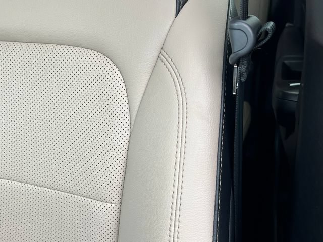 Certified 2022 Ford Escape Titanium FWD image 14