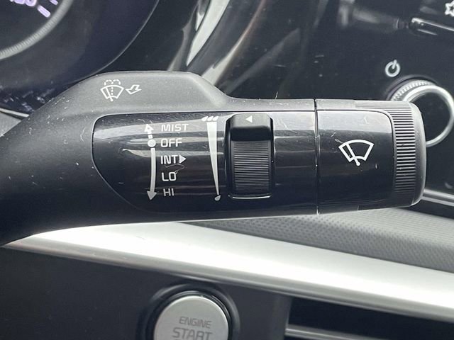 Used 2023 Kia K5 LXS image 22