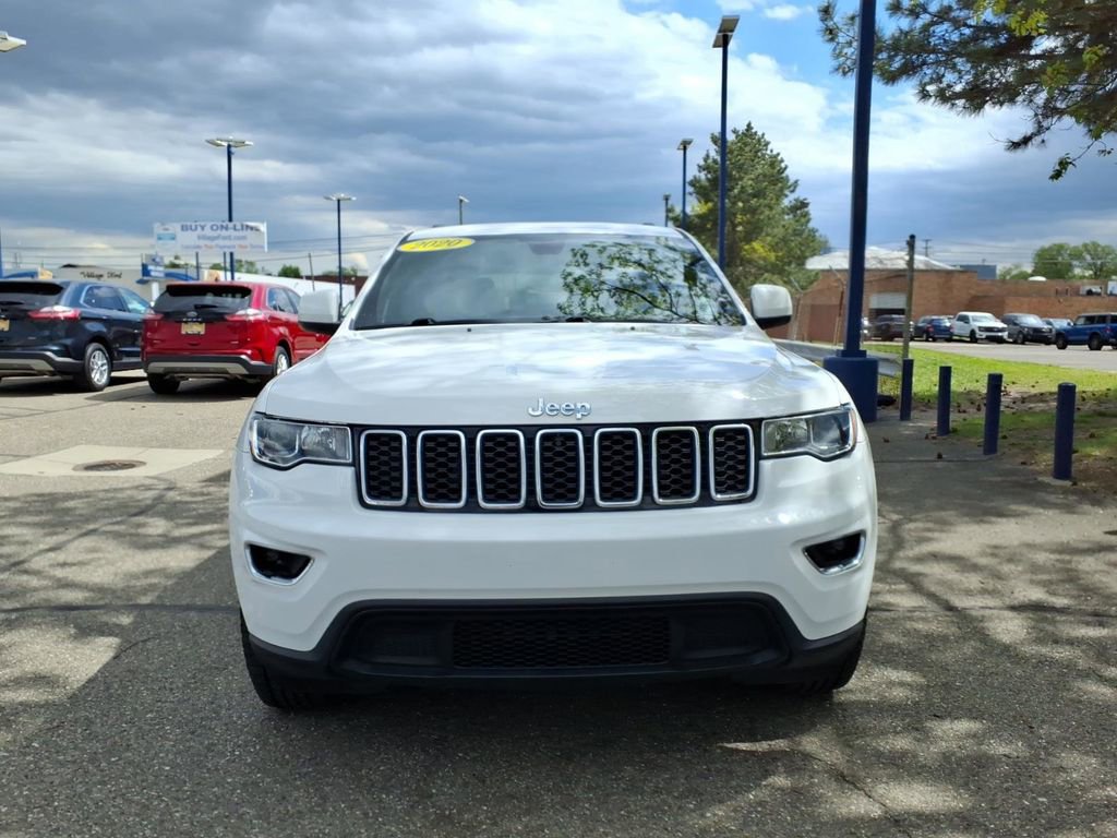 Used 2020 Jeep Grand Cherokee Laredo AWD/4WD image 2