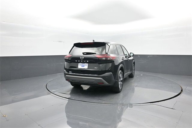 Used 2023 Nissan Rogue SV image 7