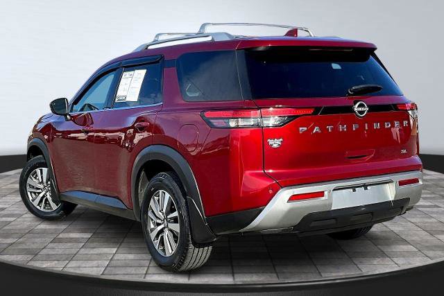 Used 2023 Nissan Pathfinder SL image 4
