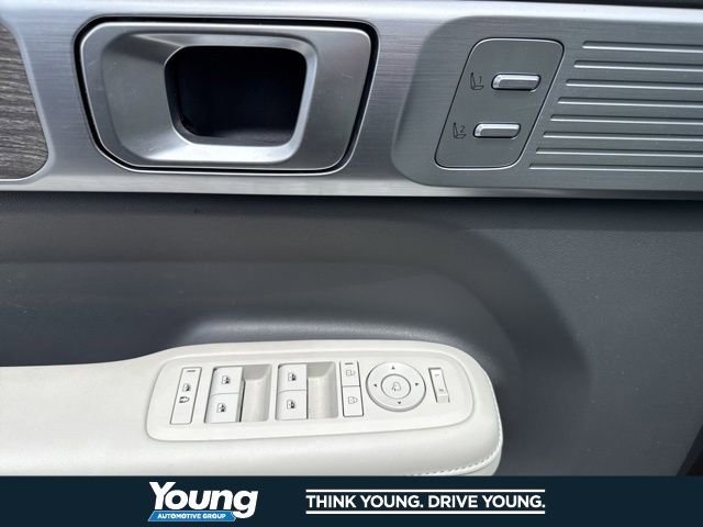 Used 2024 Hyundai Santa Fe Calligraphy AWD/4WD image 18