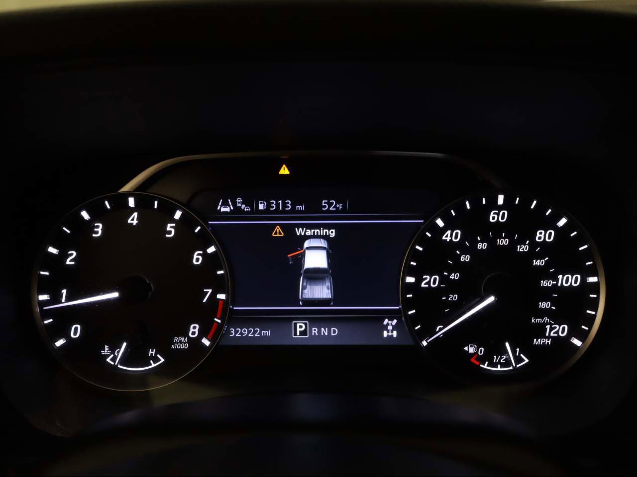 Used 2022 Nissan Frontier SV image 9